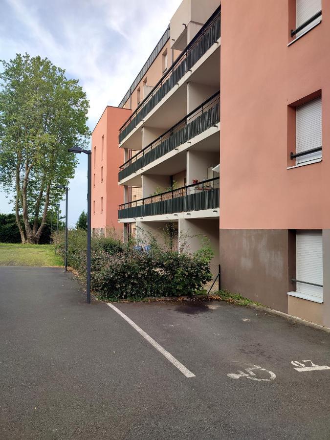 T2 En Centre Ville Avec Place De Parking Privative Le Mans Eksteriør bilde